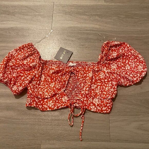 NWT LELIS collection floral short puffed sleeve extra cropped peekaboo top sz Lg - Picture 1 of 7